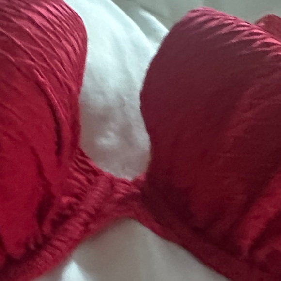 Vibrant Red Bikini Set - Picture 3 of 5